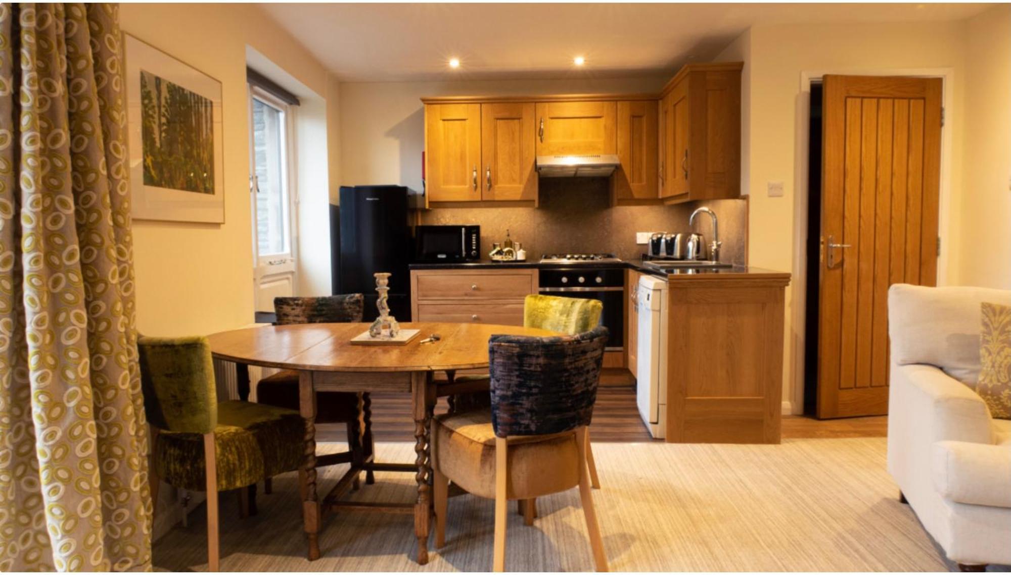 הוקסהד Yewfield Self Catering Apartments מראה חיצוני תמונה