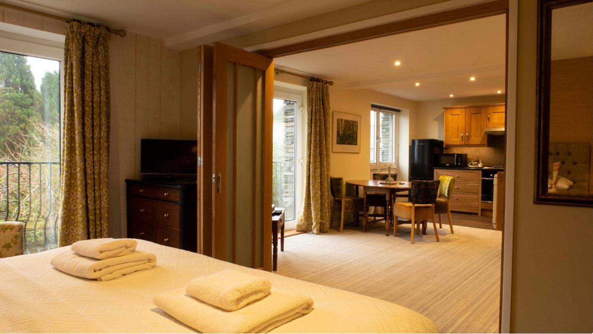 הוקסהד Yewfield Self Catering Apartments מראה חיצוני תמונה