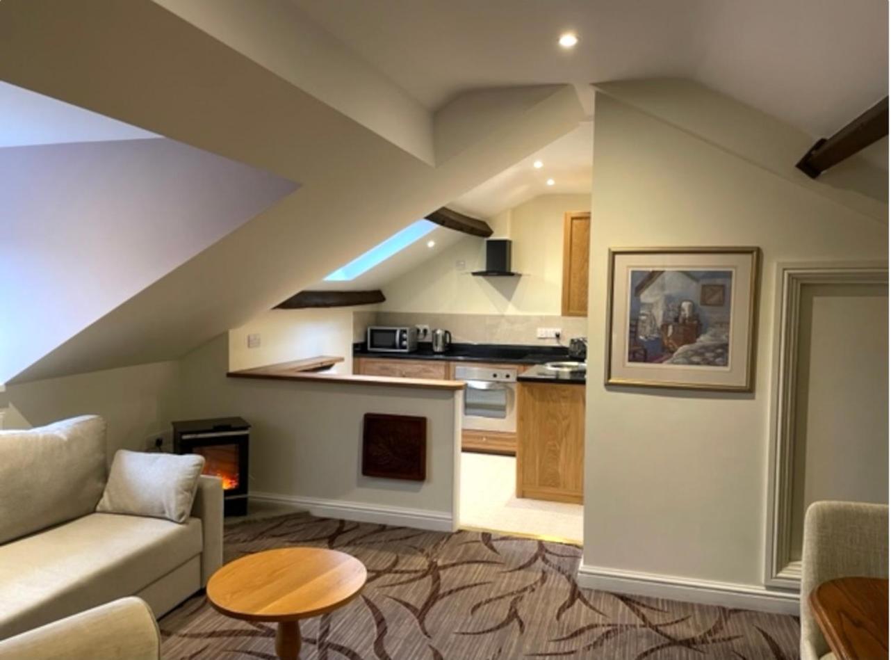 הוקסהד Yewfield Self Catering Apartments מראה חיצוני תמונה