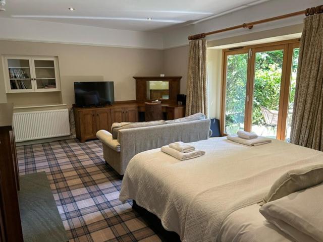 הוקסהד Yewfield Self Catering Apartments מראה חיצוני תמונה
